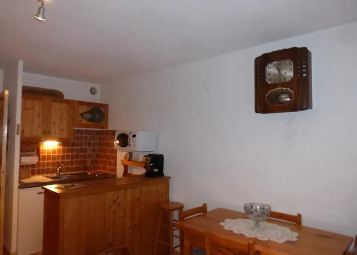 Avec Balcon A Barcelonnette, 4 Couchages - Fr-1-804-33 Appartement Barcelonnette