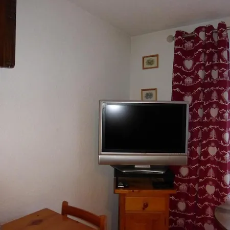 Apartamento Avec Balcon A Barcelonnette, 4 Couchages - Fr-1-804-33 *